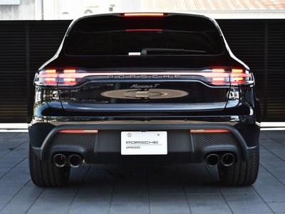 صورة 9 لـ 2025 Porsche MACAN