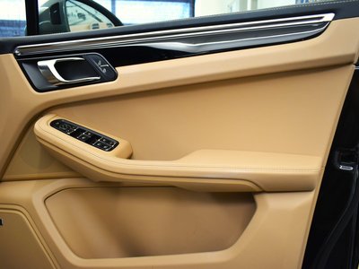 2025 Porsche MACAN — миниатюра 28
