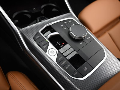 2023 BMW 3 SERIES — фото 9