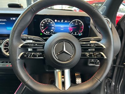 MERCEDES-BENZ GLA - 8