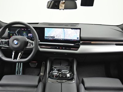 BMW 5 SERIES - 4