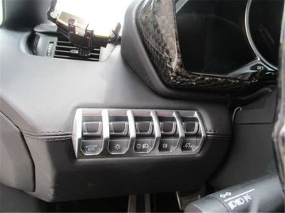 LAMBORGHINI AVENTADOR - 6