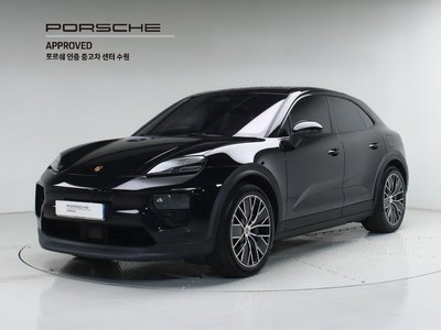 PORSCHE MACAN - 1