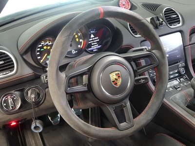 PORSCHE 718 CAYMAN - 7