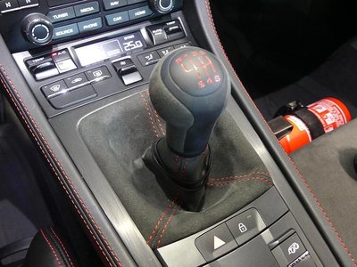 PORSCHE 718 CAYMAN - 4