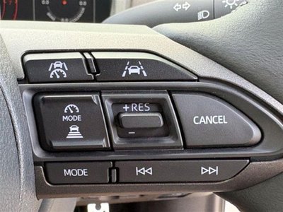 2025 Toyota GR YARIS thumbnail 12