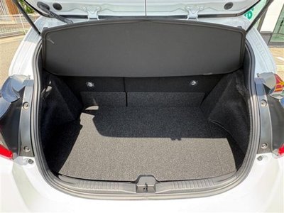 2025 Toyota GR YARIS thumbnail 28