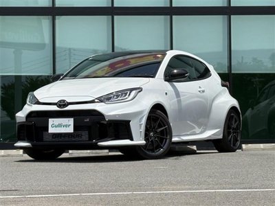 2025 Toyota GR YARIS thumbnail 16