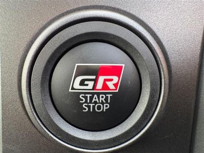 2025 Toyota GR YARIS thumbnail 31