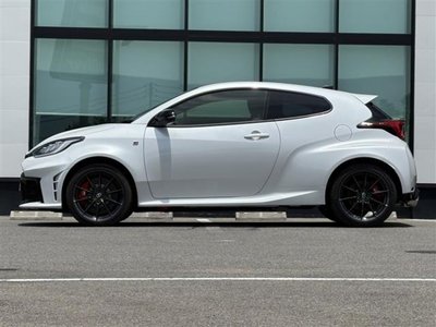 2025 Toyota GR YARIS thumbnail 17
