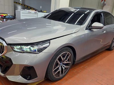 2025 BMW I5 照片 1