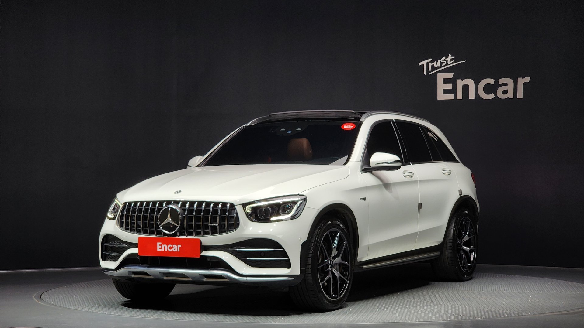 MERCEDES-BENZ GLC - View 1
