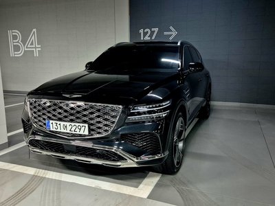 2025 Genesis GV80 photo 1