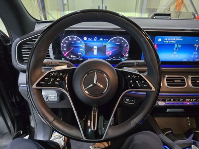 MERCEDES-BENZ GLS - 7