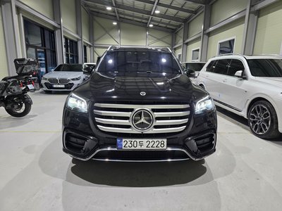 MERCEDES-BENZ GLS - 2