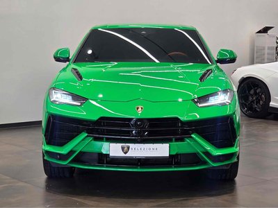 LAMBORGHINI URUS - 3