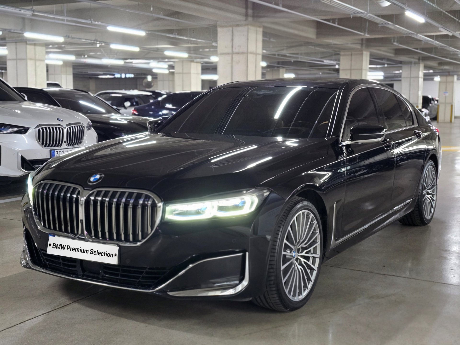 BMW 7 SERIES - View 1