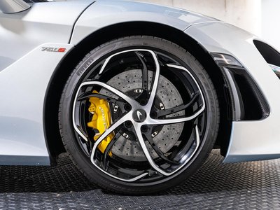 MCLAREN 750S - 9