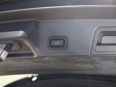 صورة 8 لـ 2022 LAND Rover RANGE ROVER EVOQUE