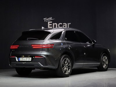 2021 GENESIS GV70 photo 4