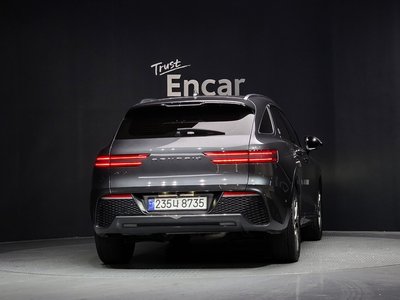 2021 GENESIS GV70 photo 3
