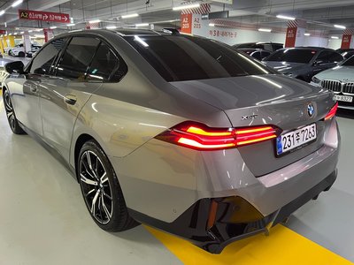2026 BMW 5 SERIES photo 7