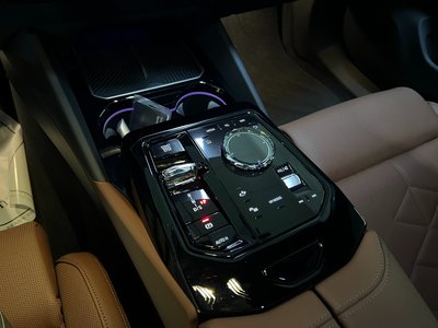 صورة مصغرة 12 لـ 2026 BMW 5 SERIES