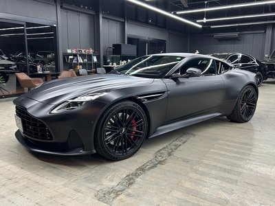 ASTON MARTIN DB12 - 10