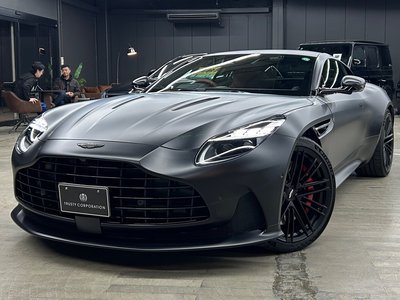 ASTON MARTIN DB12 - 9