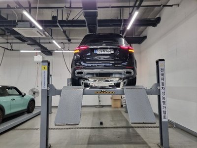 2025 Mercedes-BENZ GLE 照片 3