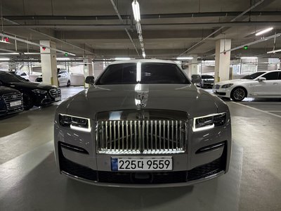 ROLLS-ROYCE GHOST - 4