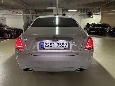ROLLS-ROYCE GHOST - 6
