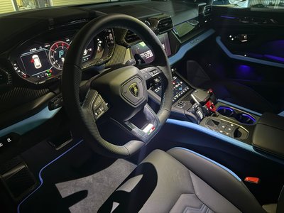صورة مصغرة 37 لـ 2025 Lamborghini URUS