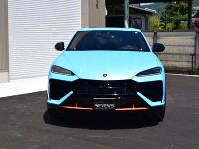 2025 Lamborghini URUS — фото 3