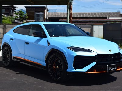 2025 Lamborghini URUS — фото 4