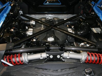 LAMBORGHINI AVENTADOR ROADSTER - 8