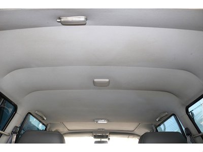 TOYOTA LAND CRUISER 80 - 9