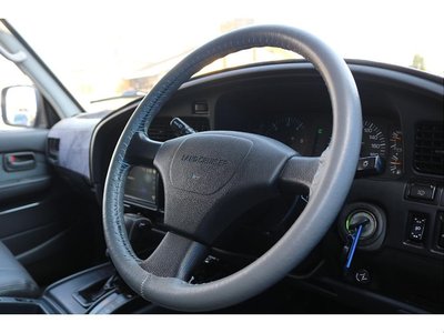 TOYOTA LAND CRUISER 80 - 10