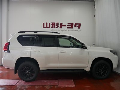 TOYOTA LAND CRUISER PRADO - 3