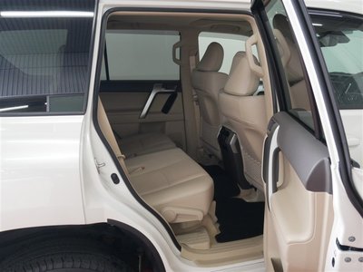 TOYOTA LAND CRUISER PRADO - 6