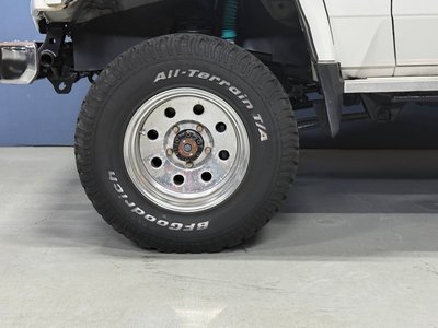 TOYOTA LAND CRUISER 70 - 10