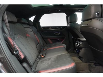 صورة مصغرة 70 لـ 2021 Bentley BENTAYGA