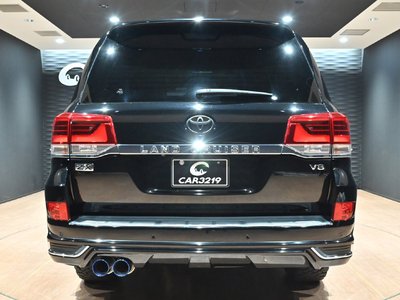 TOYOTA LAND CRUISER 200 - 4