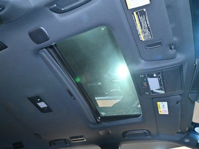 TOYOTA LAND CRUISER 200 - 10