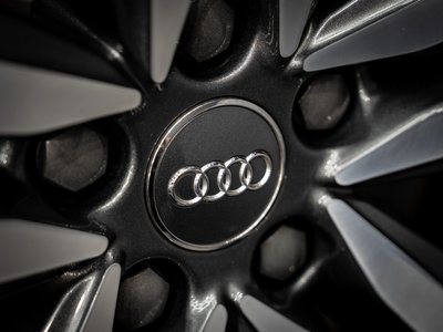 2019 AUDI Q8 — миниатюра 79