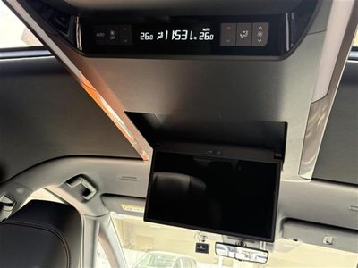 2023 Toyota ALPHARD — фото 3