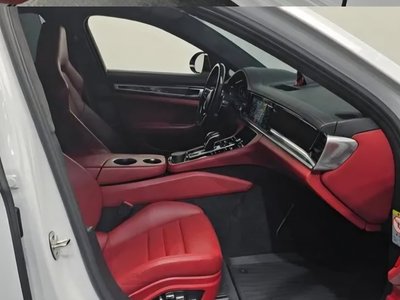 PORSCHE PANAMERA - 10