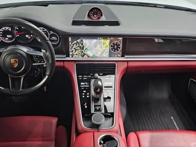 PORSCHE PANAMERA - 5