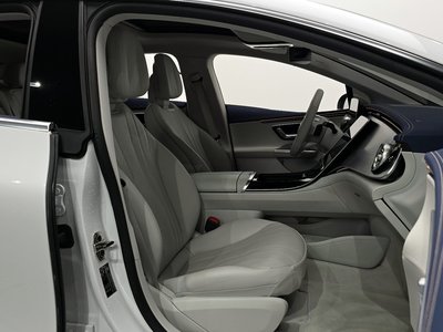 MERCEDES-BENZ EQE - 10