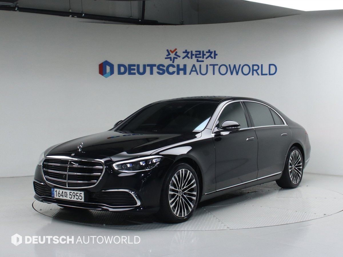 MERCEDES-BENZ S-CLASS - View 1